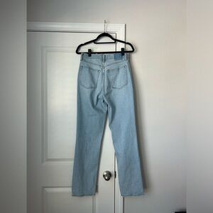 Abercrombie 90s Straight Ultra High Rise